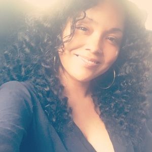 Meet your Posher, Norma